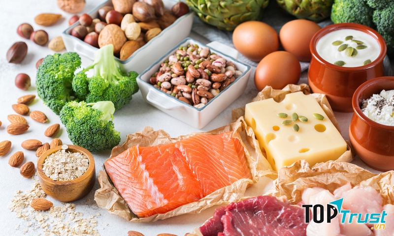 Lựa chọn món ăn lành mạnh trong bữa chính