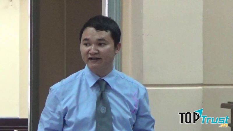 Luật sư Phạm Văn Sinh