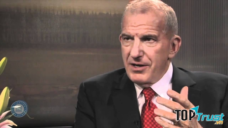 Luật sư Steve Susman