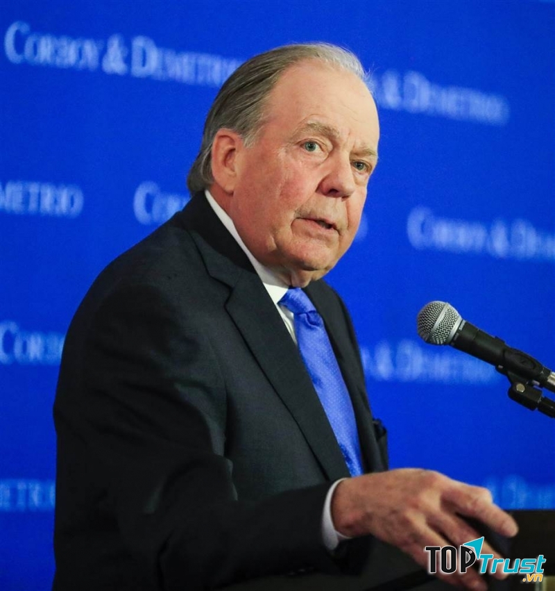 Luật sư Thomas A. Demetrio