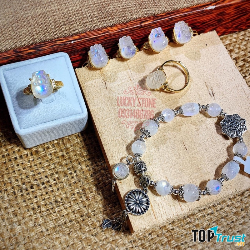 Lucky Stone Vòng tay phong thủy