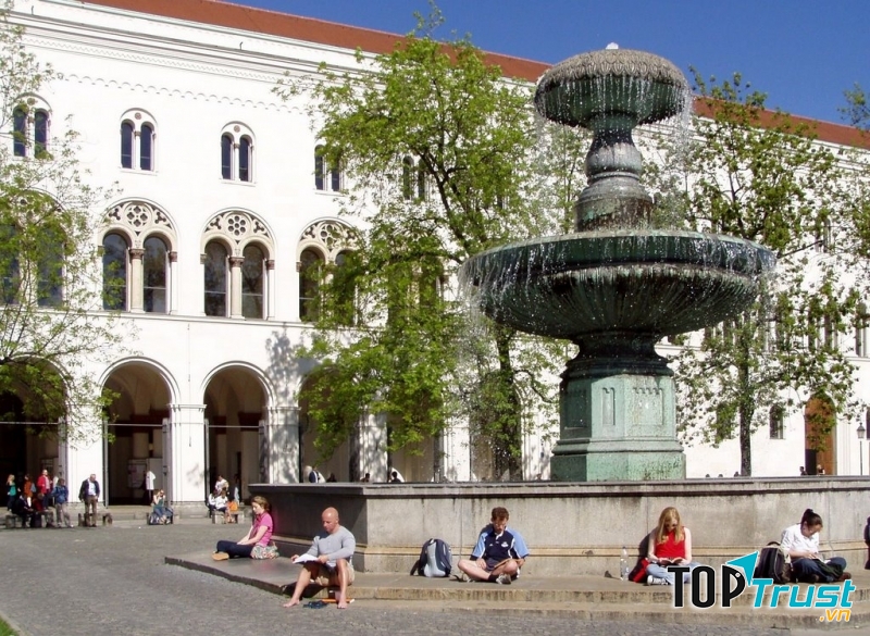 Ludwig Maximilian München là sự lựa chọn hoàn hảo dành cho những ai đang có ý định du học Đức.