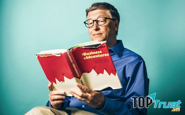 Những người giàu nhất thế giới luôn bắt đầu buổi sáng của mình bằng việc cập nhật thông tin.