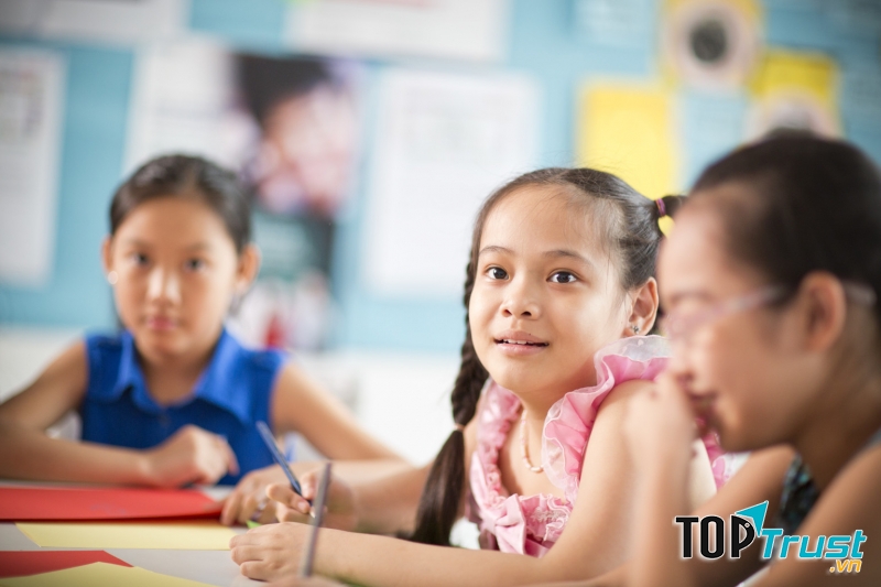 Học nhóm là một trong những phương pháp giúp trẻ tiến bộ rất nhanh trong học tập
