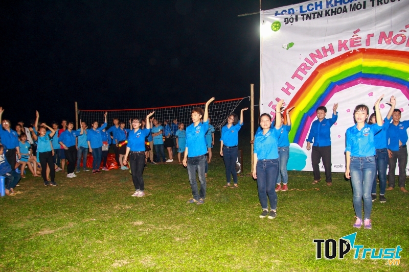 Luôn luôn nhiệt tình, tự tin.