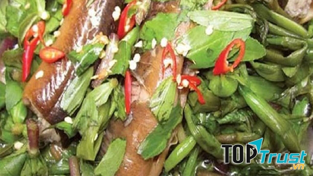 Lươn Um Rau Ngổ