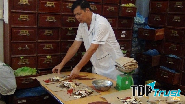 Lương y Nguyễn Hữu Toàn