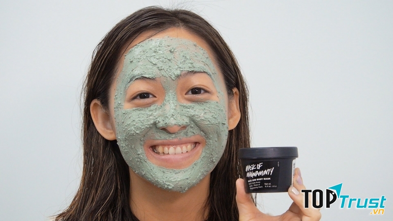 Lush Presh Mask – Mask Of Magnaminty được rất nhiều các Beauty Blogger tin dùng