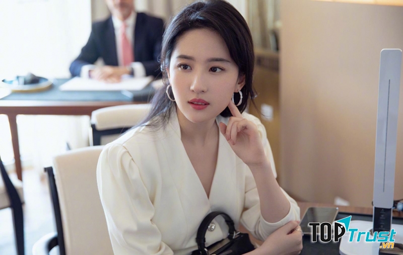 Lưu Diệc Phi