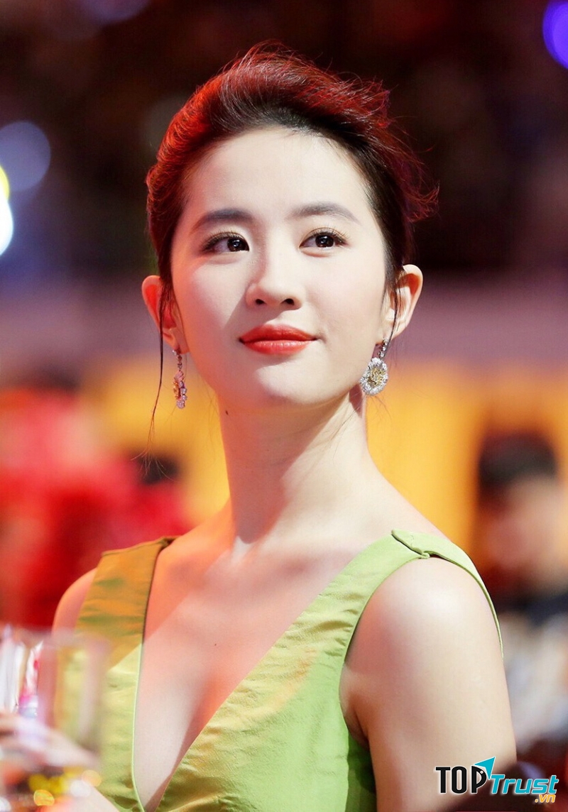Lưu Diệc Phi
