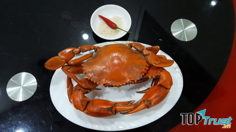 Cách ăn cua an toàn nhất là luộc hoặc hấp cua chín kĩ rồi mới thưởng thức.