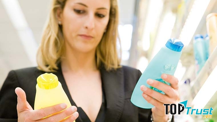 Lời khuyên chính là chỉ nên nhuộm tóc tối đa 2 lần trong một năm, lựa chọn sản phẩm thuốc nhuộm uy tín và chất lượng.