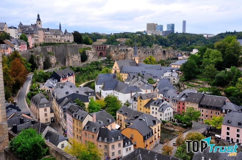 Luxembourge được xem là một trong những quốc gia yên bình nhất thế giới với con số thống kê về tỉ lệ tội phạm rất ấn tượng.
