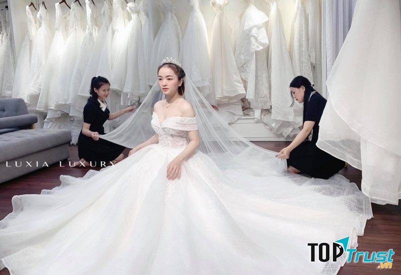 Luxia Bridal