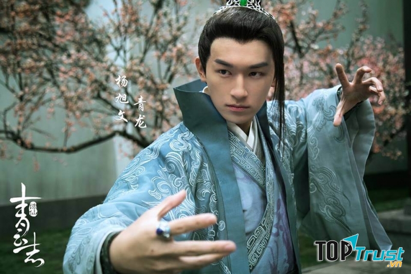 Thánh sứ Ma giáo Thanh Long do Lý Húc Văn đóng rất điển trai