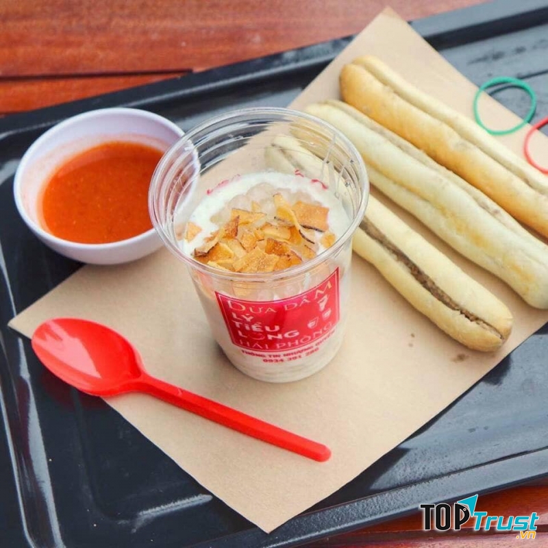 Dừa dầm Lý Tiểu Long