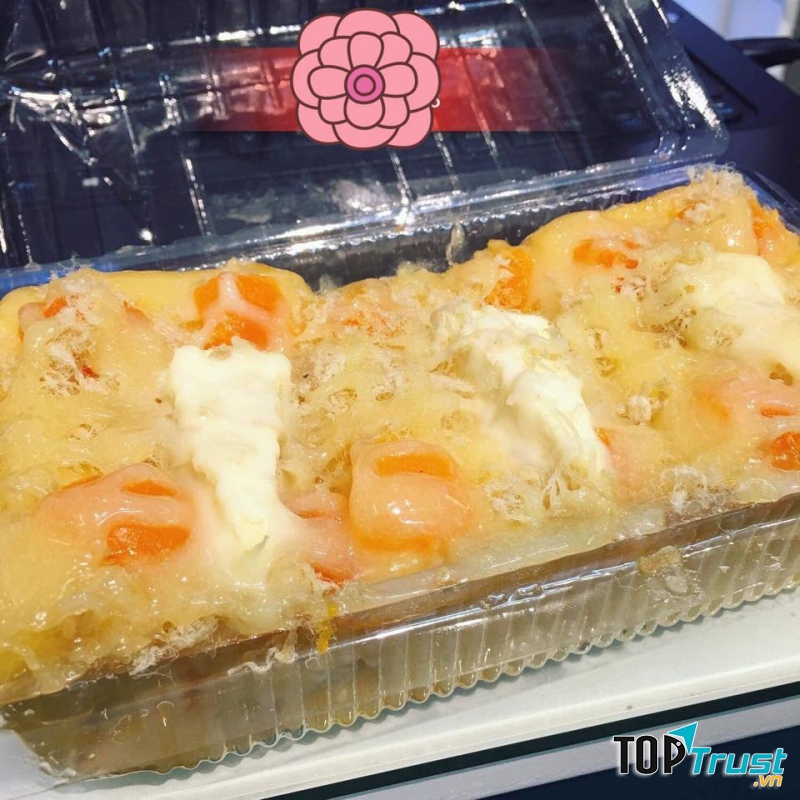 Bánh thơm ngon, là sự kết hợp hoàn hảo giữa vị mặn và ngọt, ăn nhiều cũng không bị ngán.