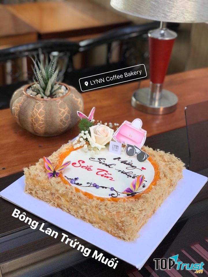 LYNN Coffee Bakery
