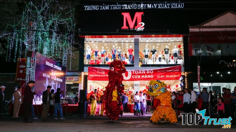 Cửa hàng M2 khai trương hoành tráng tại Lý Thường Kiệt.