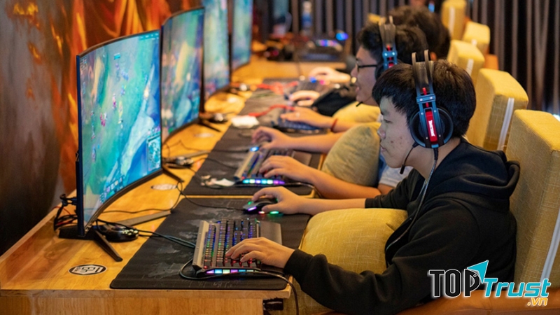 M7R Gaming & Coffee sở hữu dàn máy cấu hình cực đỉnh
