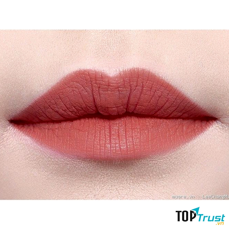 M.A.C Retro đánh nhạt ( nguồn internet)