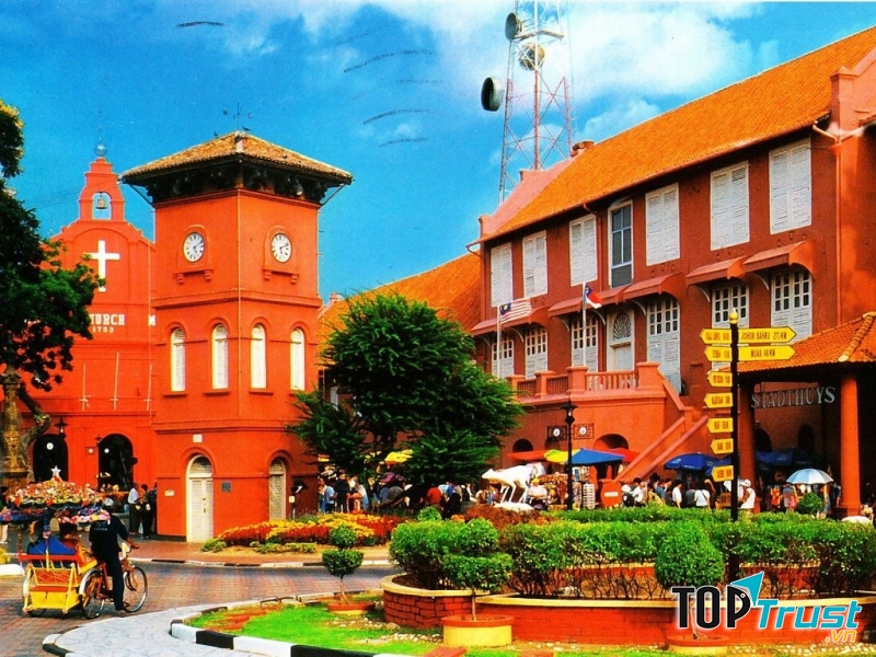 Malacca là thành phố lớn nhất và đồng thời là thủ phủ của tiểu bang Malacca, Malaysia