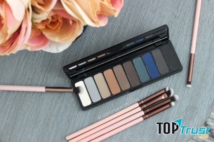 Bảng phấn mắt Mad for Holly Smokes Palette - E.L.F