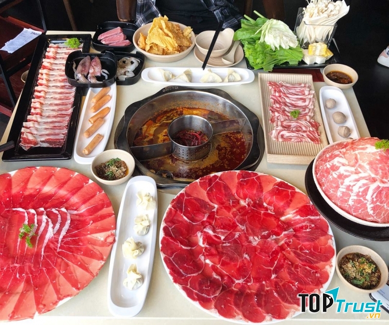 Manwah Twainese Hotpot cũng là một cái tên ma Toplist muốn gợi ý đến bạn trong bài viết hôm nay.