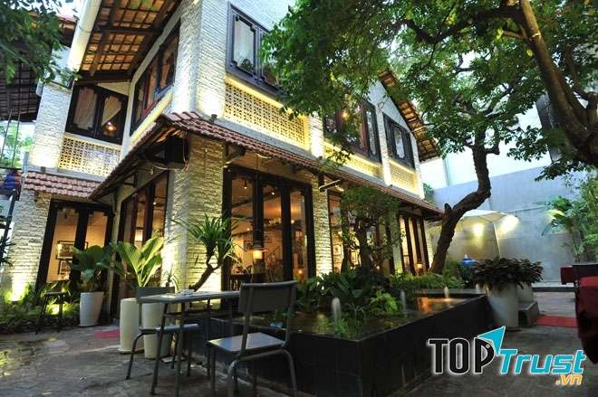 Không gian sang trọng của nhà hàng