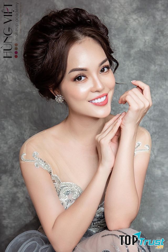 Make Up Hùng Việt