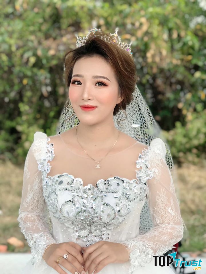 Makeup Huỳnh Mỹ Thuận (Hoàng Kim Studio)