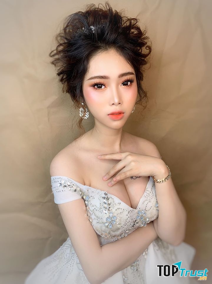 Makeup Nam Smile (Smile Bridal)