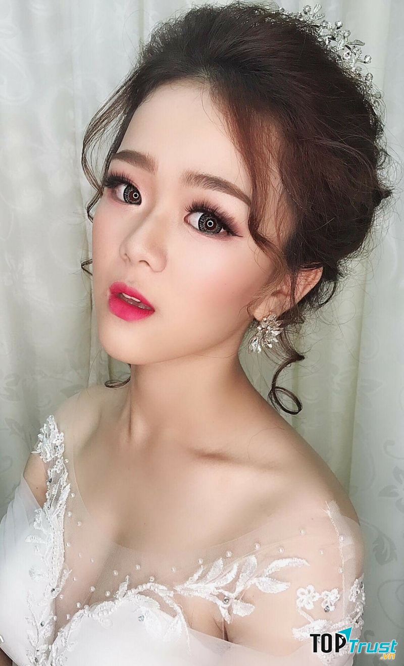 Makeup Tran Nguyen (Áo Cưới Đổng Vỹ)