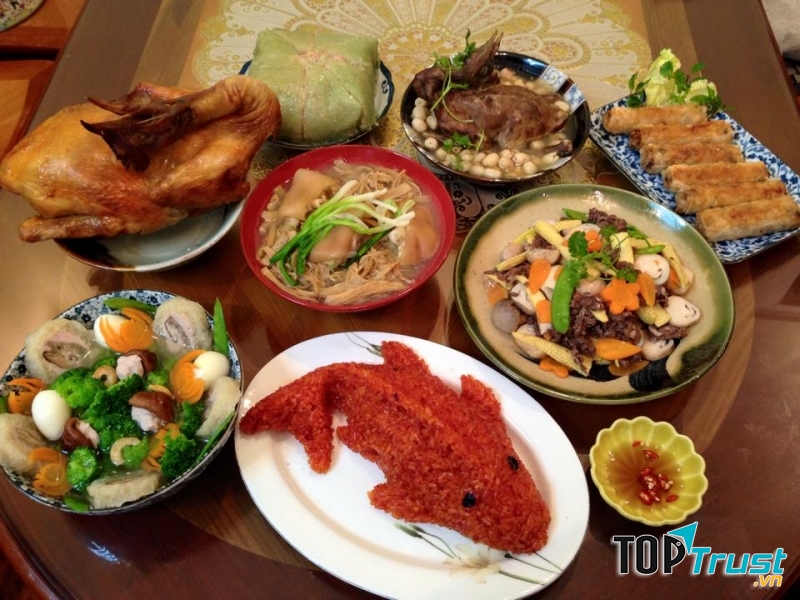 Mâm cỗ mặn cúng ông Táo