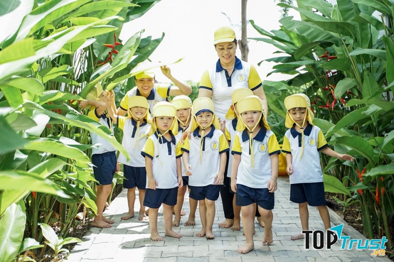 Trường mầm non Lucky Rainbow