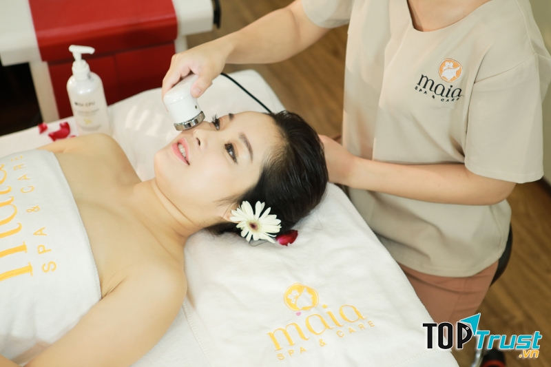 MC-DV Minh Hương, chăm sóc da tại Mama Maia Spa