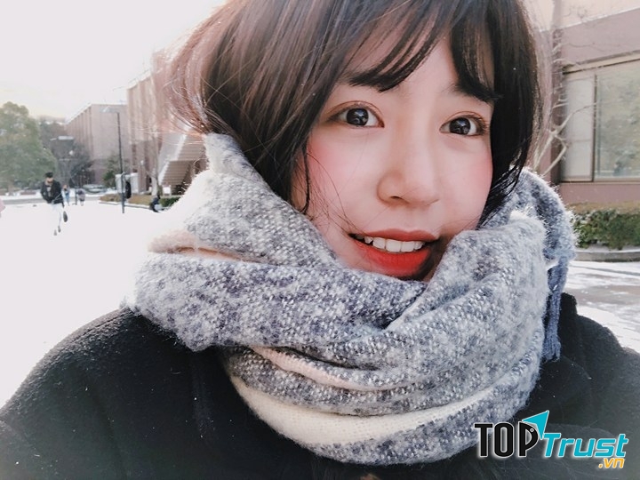Mẫn Tiên sở hữu gương mặt xinh như búp bê.