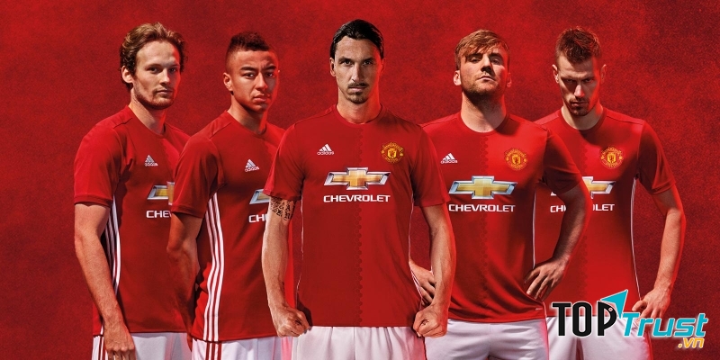 Áo thi đấu sân nhà của Manchester United mùa giải 2016/2017