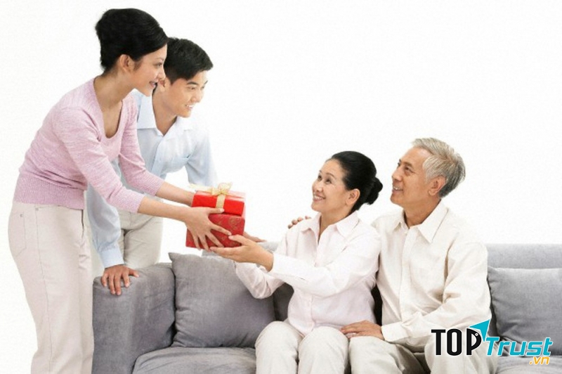 Mang đến một món quà