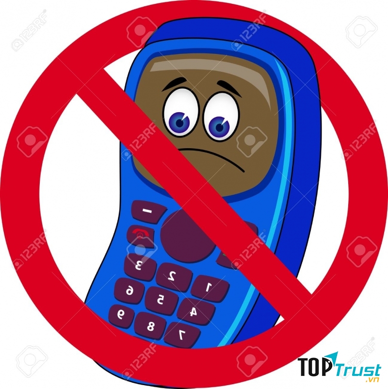 Điện thoại bị cấm mang vào phong thi.