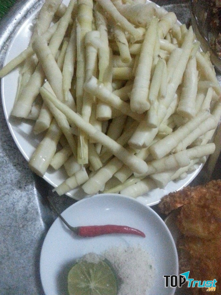 Măng sặt bóc nõn