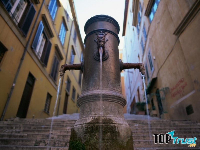 Vòi nước công cộng sẽ giúp bạn tiết kiệm nhiều ở những nước có giá nước sạch rất đắt