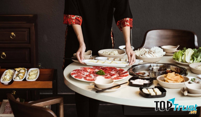 Set lẩu tại nhà hàng