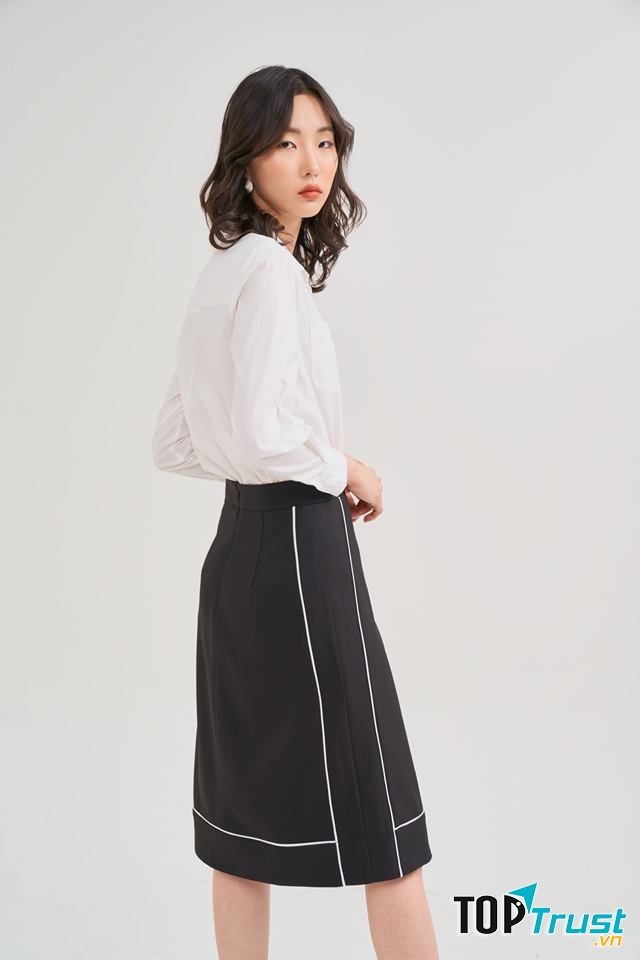 Màu sắc nhã nhặn, dễ mặc không bị chói quá, chủ yếu là tông màu nude và paste,