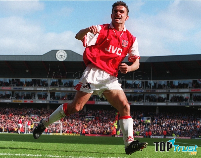 Marc Overmars - một gunner đích thực