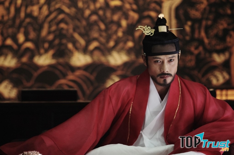 Lee Byung Hyun đảm nhiệm hai vai trong Masquerade