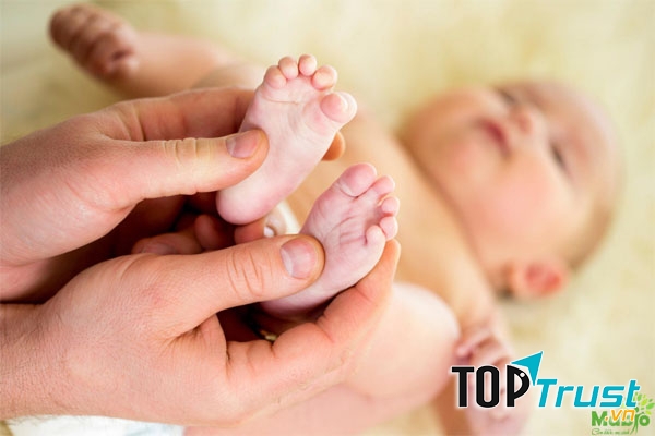 Massage cho trẻ bằng tinh dầu