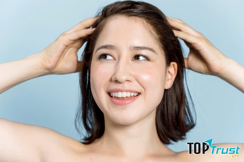 Massage da đầu giảm lượng tóc rụng