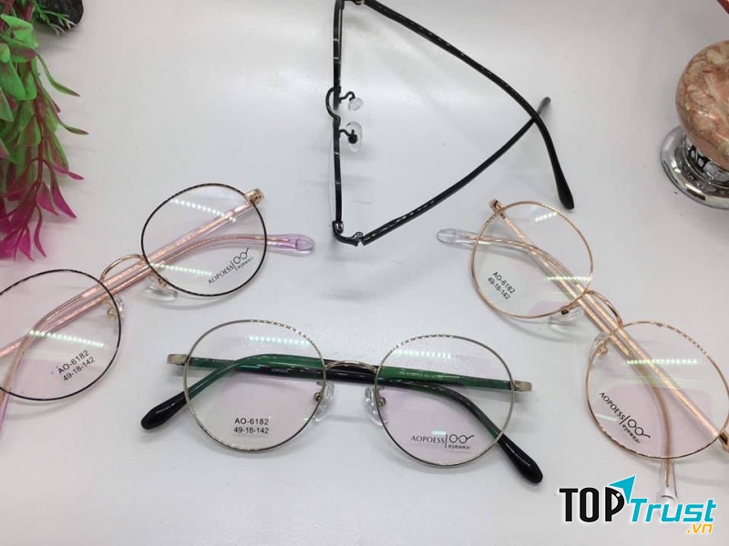 Mắt Kính Á - Âu cam kết chỉ phân phối hàng chính hãng