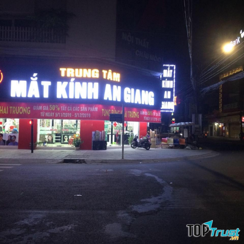 Mắt kính An Giang